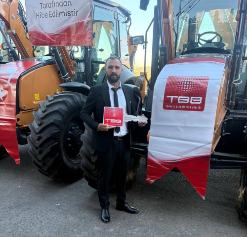 Belediyemizin Hizmet Gücüne Yeni Katkı; Kazıcı–Yükleyici Kepçe İlçemize Kazandırıldı