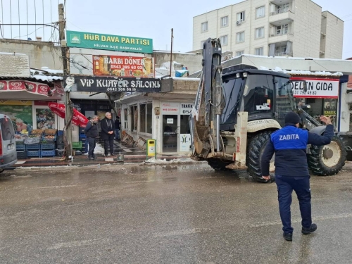 Hilvan’da Karla Mücadele: Eşbaşkan Paydaş Sahada, Yollar Açık