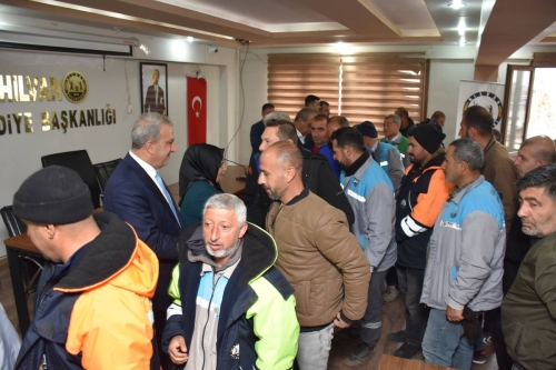 Eşbaşkanlar Belediye Personelleriyle Bayramlaştı