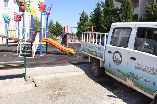 HİLVAN’DA ÇOCUKLAR İÇİN DAHA GÜVENLİ VE TEMİZ OYUN ALANLARI